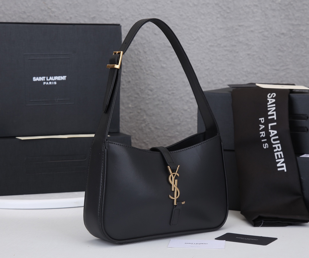 Replica Ysl Le 5 A 7 Hobo Bag In Smooth Leather 2024