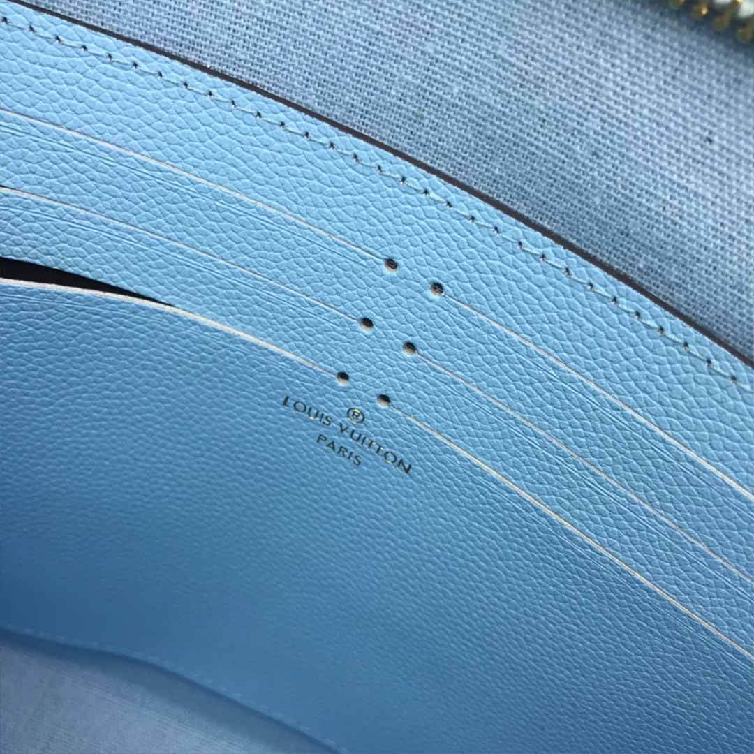 Replica Louis Vuitton By The Pool-Toiletry Pouch 26 M80504