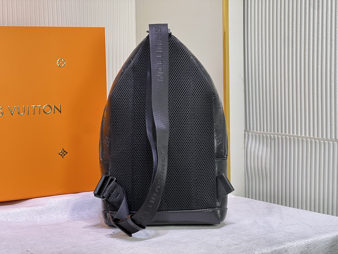 Replica Louis Vuitton Monogram Shadow Racer Slingbag M46107