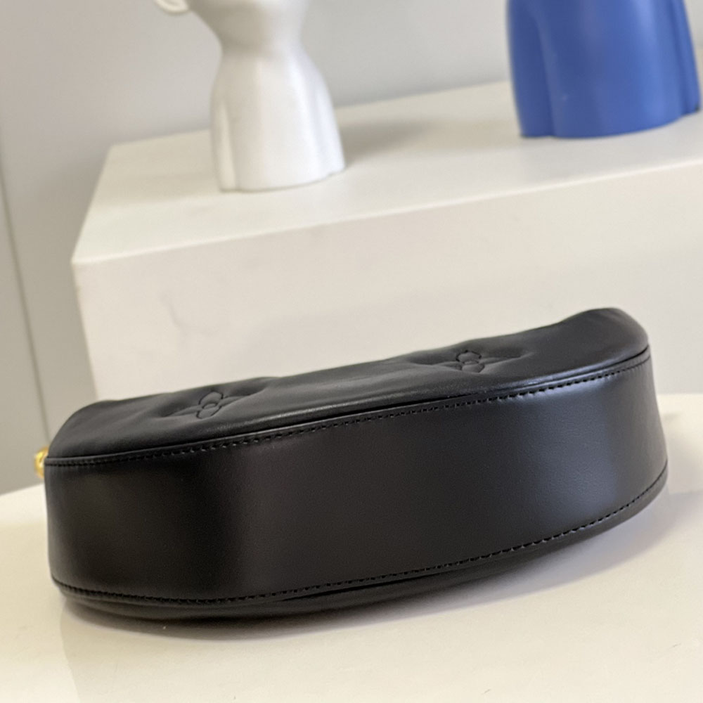 Replica Louis Vuitton Aaa- Over The Moon