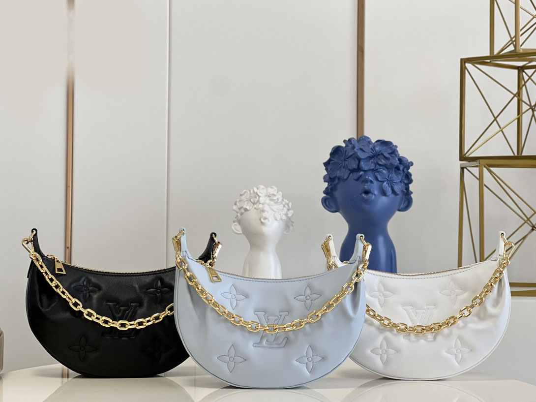 Replica Louis Vuitton Aaa- Over The Moon