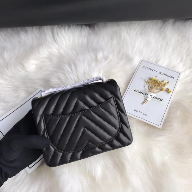 Replica Chanel Chevron Lambskin 17Cm Classic Flap Bag 1115
