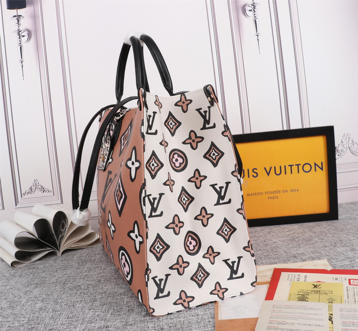 Replica Louis Vuitton Onthego Gm Carryall Black/Brown