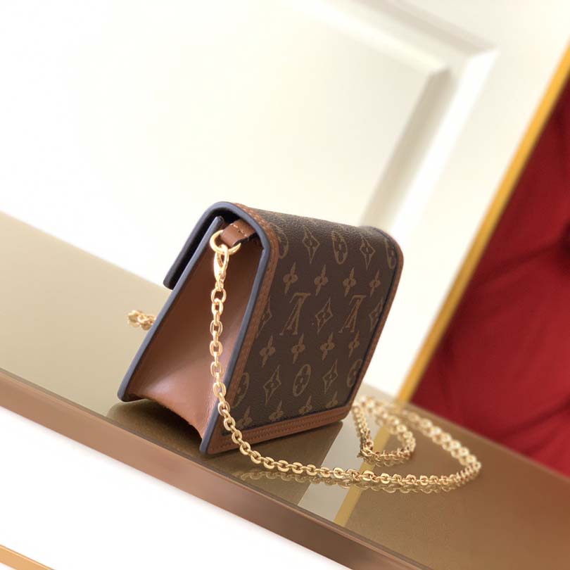Replica Louis Vuitton Dauphine Chain Wallet