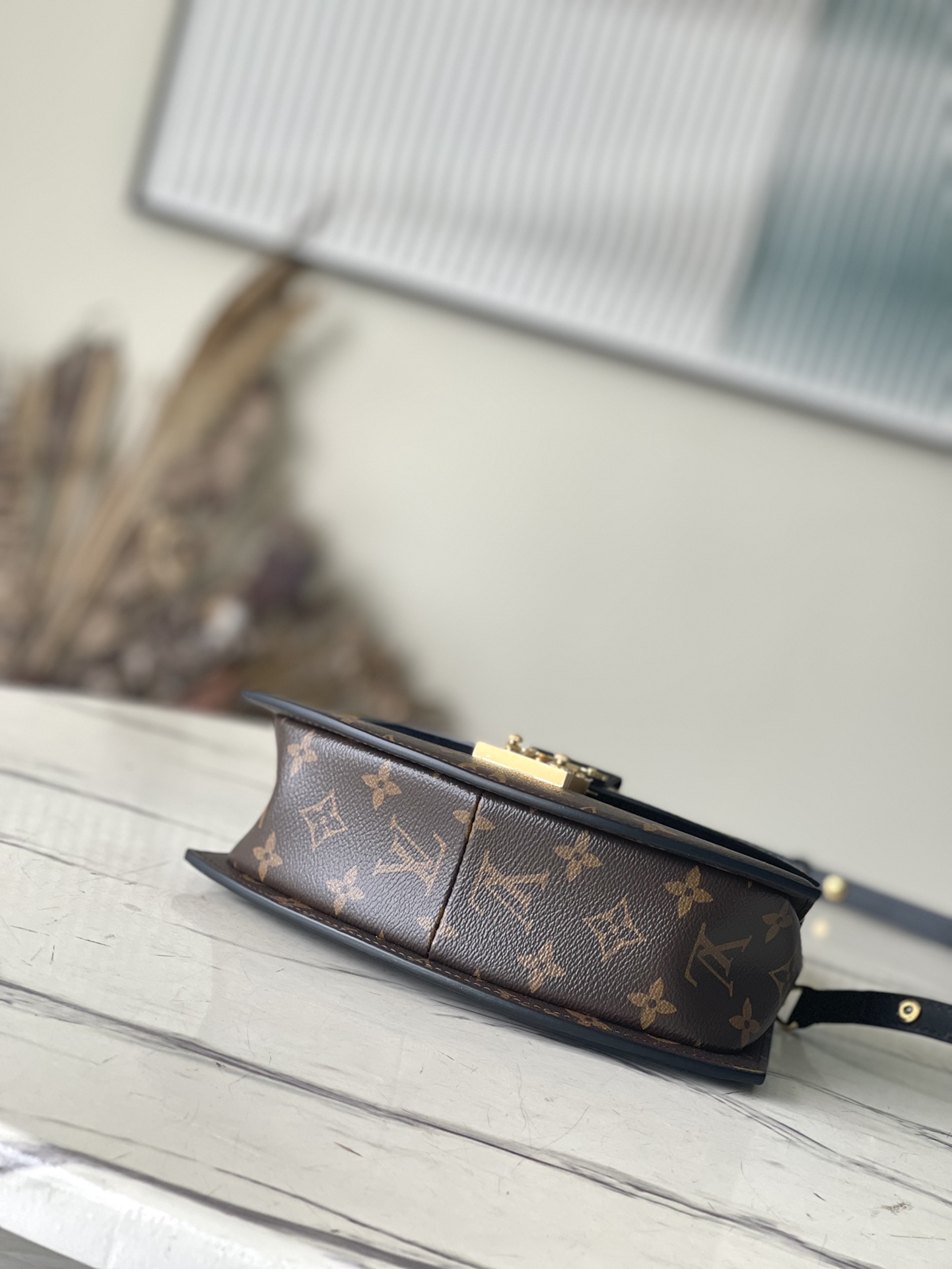 Replica Louis Vuitton Tilsitt Monogram Handbag M46548 Aaa