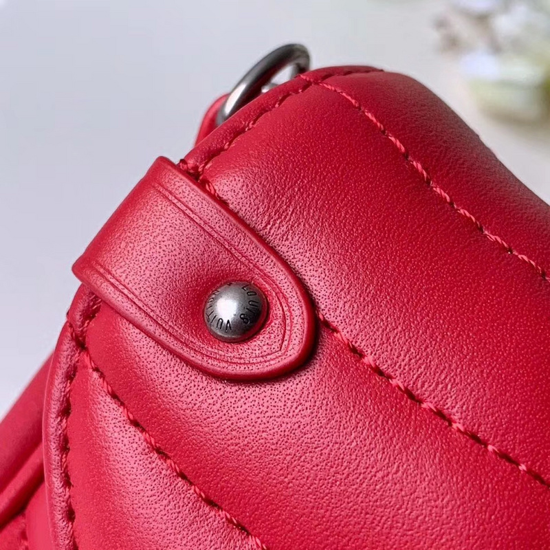 Replica Louis Vuitton New Wave Chain Pochette-M63956 Red
