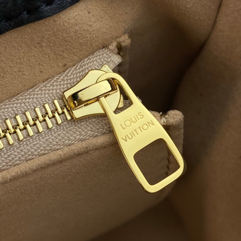 Replica Louis Vuitton Monogram Canvas Trianon Pm M45908