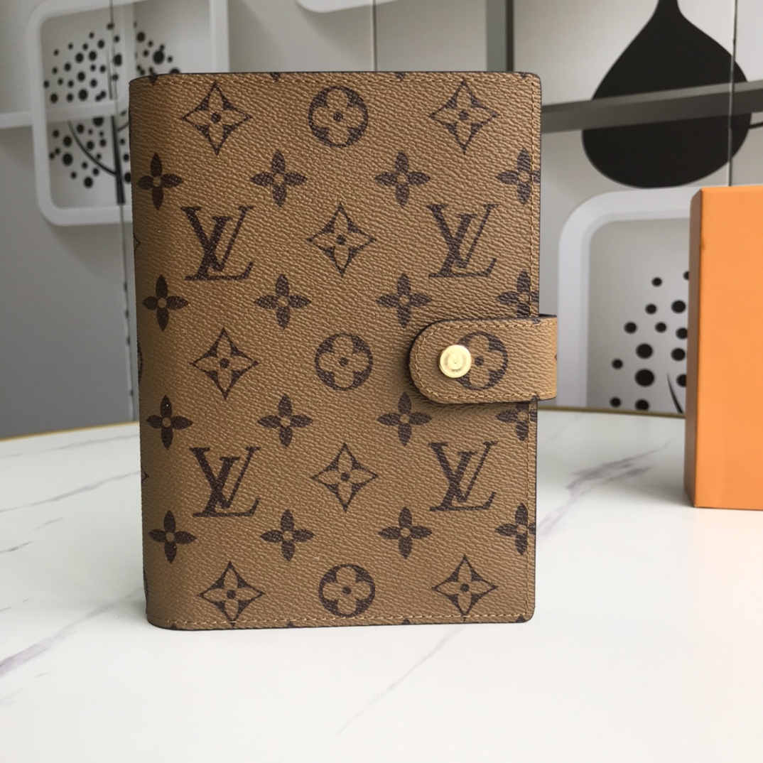 Replica Louis Vuitton Medium Ring Agenda Cover R20105