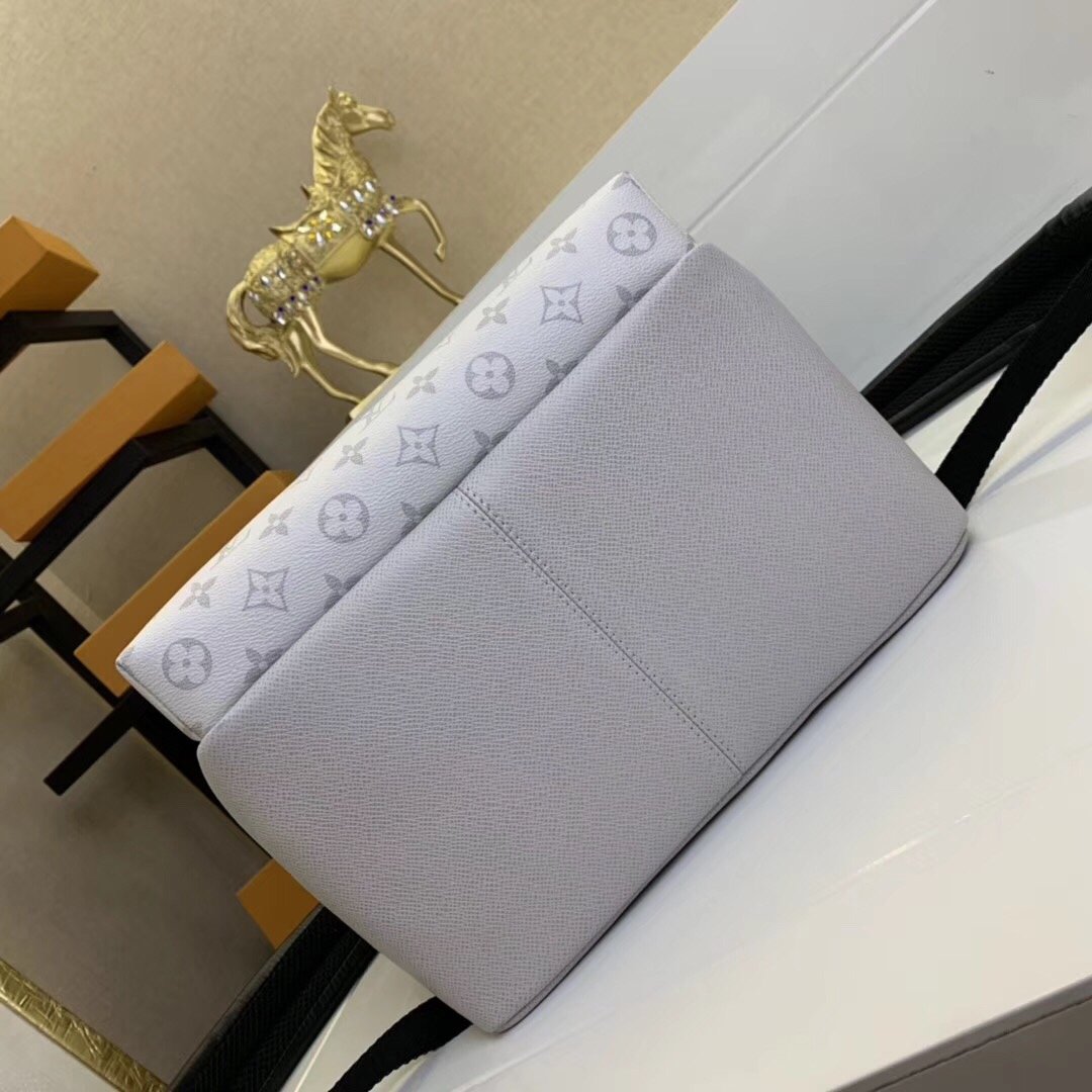 Replica Louis Vuitton Aaa-Discovery Backpack M30232 M30228