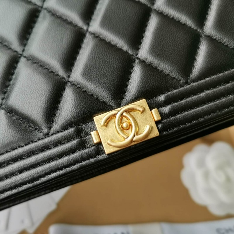 Replica Chanel Lambskin Leboy Woc Chain Bag 80287