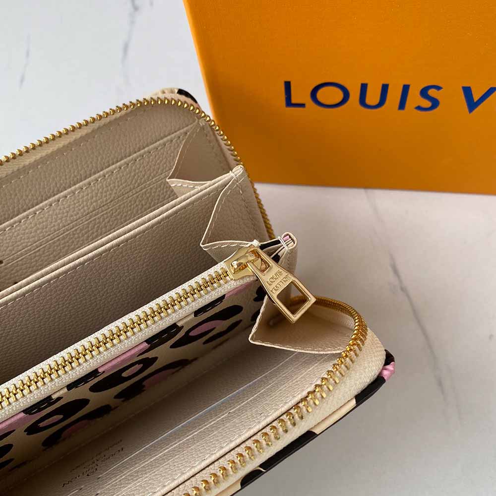 Replica Louis Vuitton Leopard Zippy Wallet M80685
