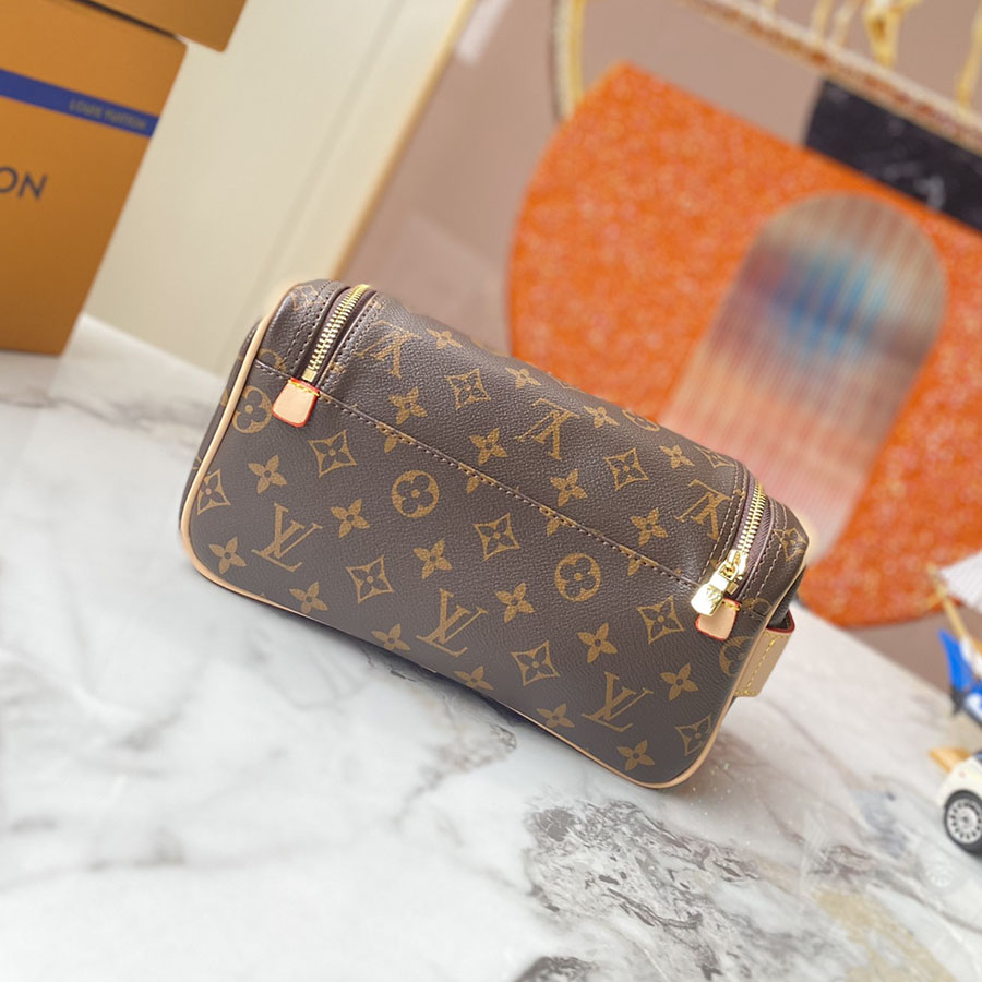 Replica Louis Vuitton Toiletry Pouch N47625