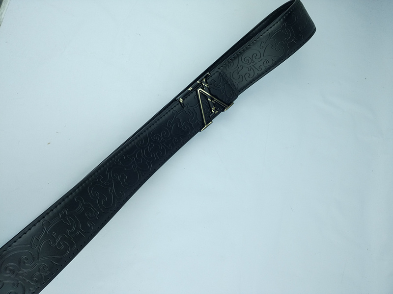 Replica Louis Vuitton Belt L154-75 38Mm Gold