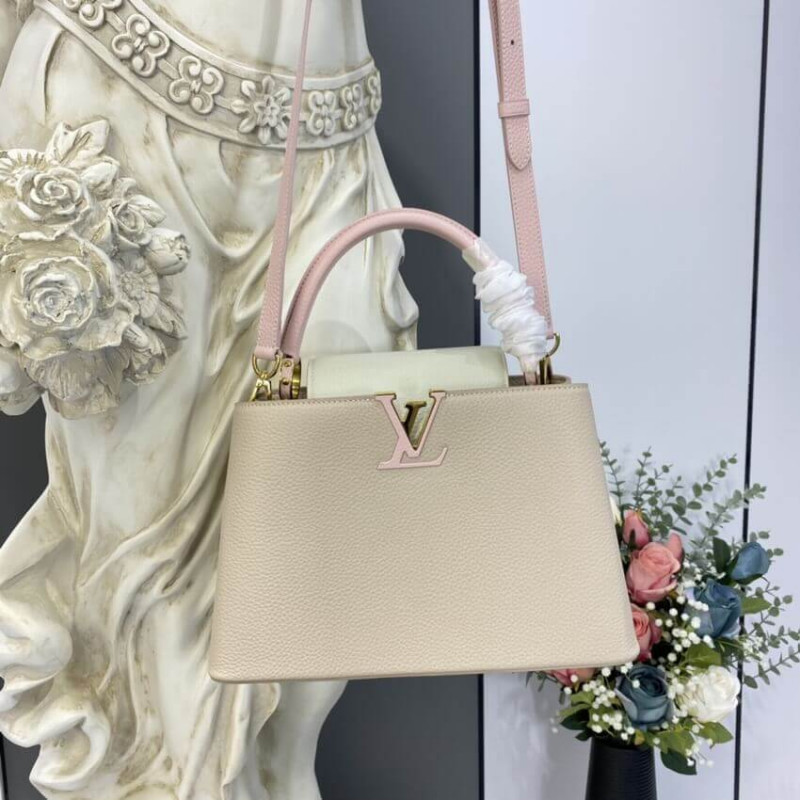 Replica Louis Vuitton Taurillon Leather Capucines Mm M57224