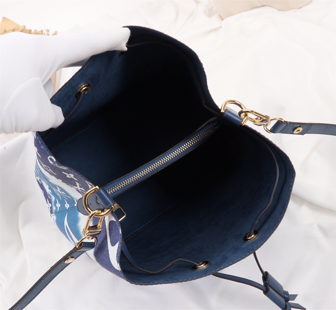 Replica Louis Vuitton Escale Neonoe Mm Pink/Blue/Red