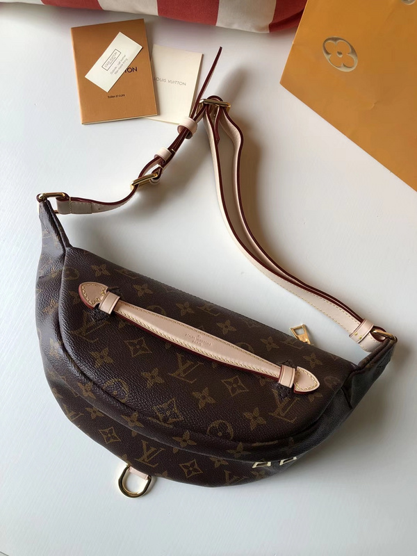 Replica Louis Vuitton Bumbag M43644