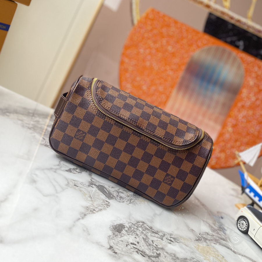 Replica Louis Vuitton Toiletry Pouch N47625
