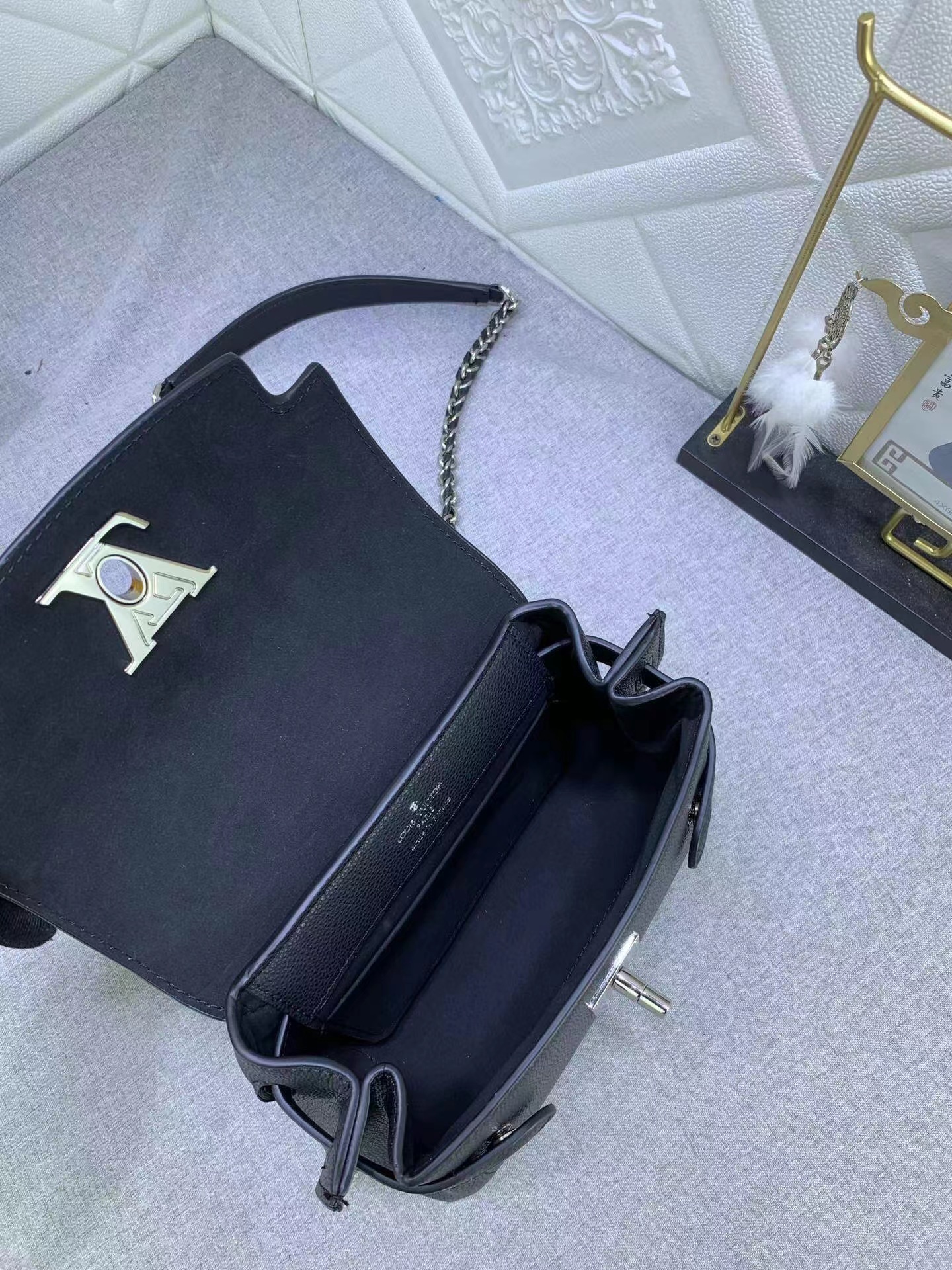 Replica Louis Vuitton Lv Lockme Ever Mini Bag M20997 Black