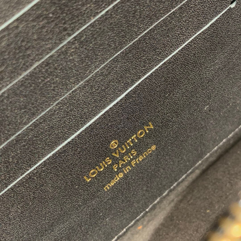 Replica Louis Vuitton Monogram Reverse Canvas Dauphine Chain Wallet M68746