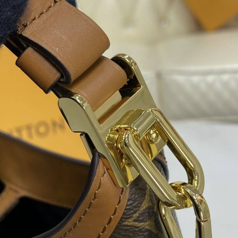 Replica Louis Vuitton Hobo Dauphine Mm M45195