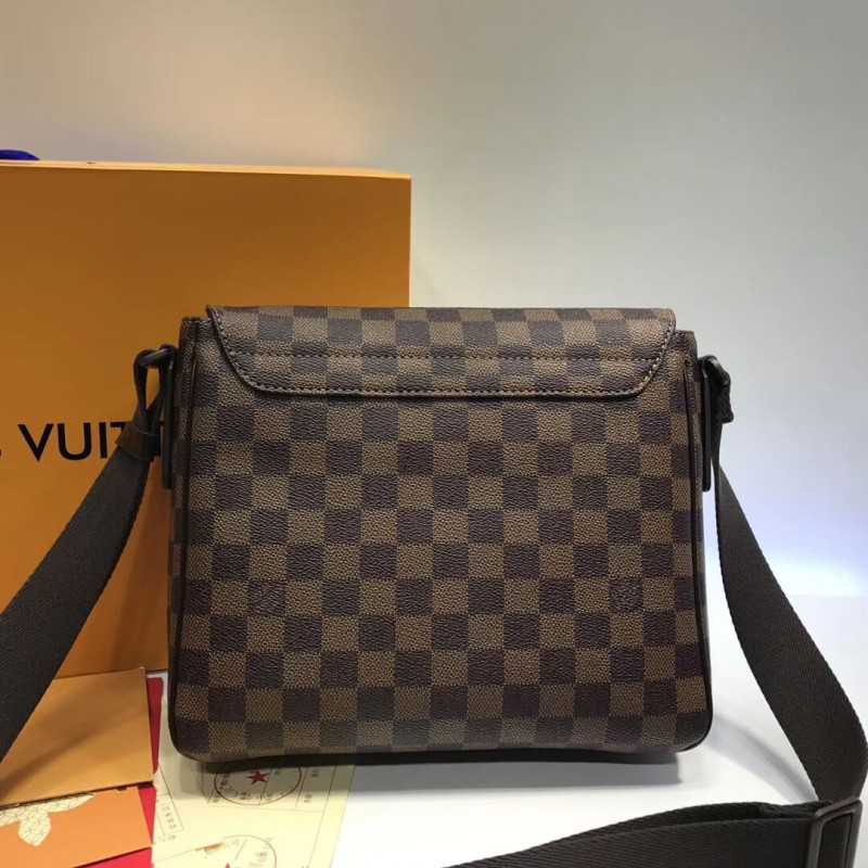 Replica Louis Vuitton Damier Ebene Canvas District Pm N41212