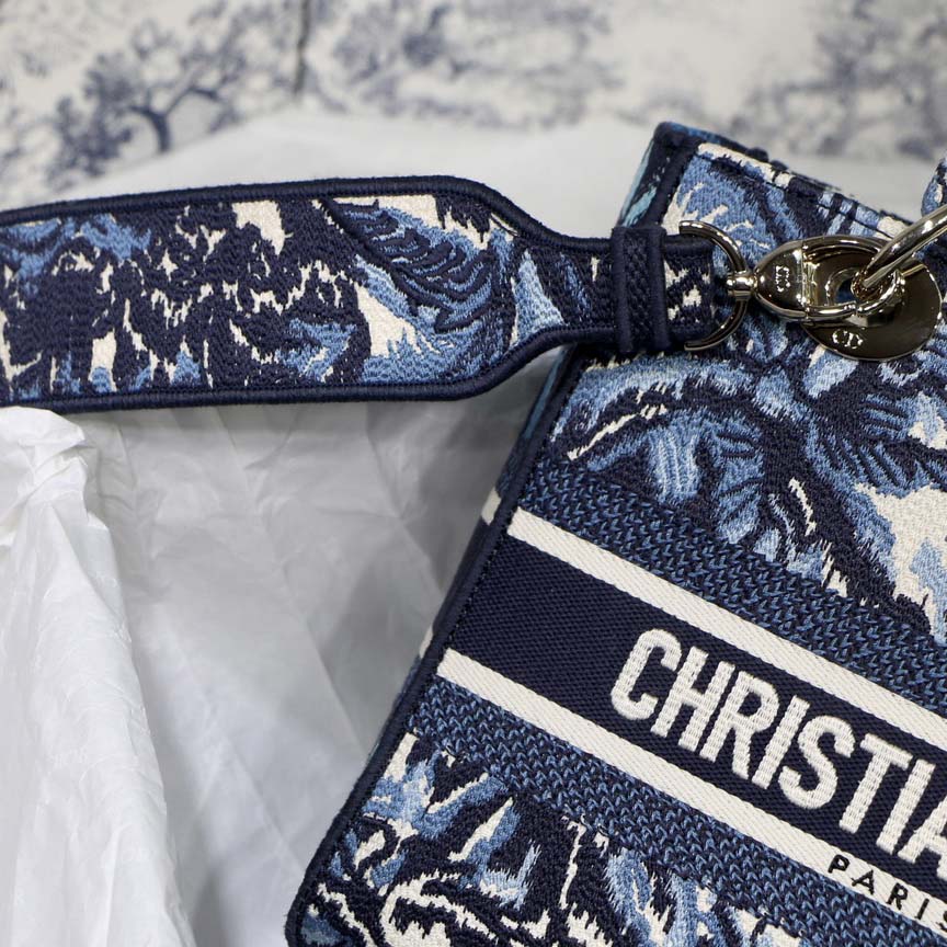 Replica Dior Aaa-Medium Lady D-Lite Bag /Embroidered Logo