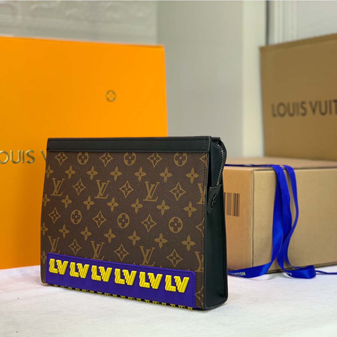 Replica Louis Vuitton Rubber Collection-Toiletry Pouch 26 M66601
