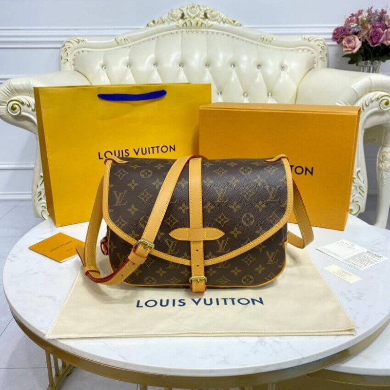 Replica Louis Vuitton Monogram Canvas Saumur Mm M42256