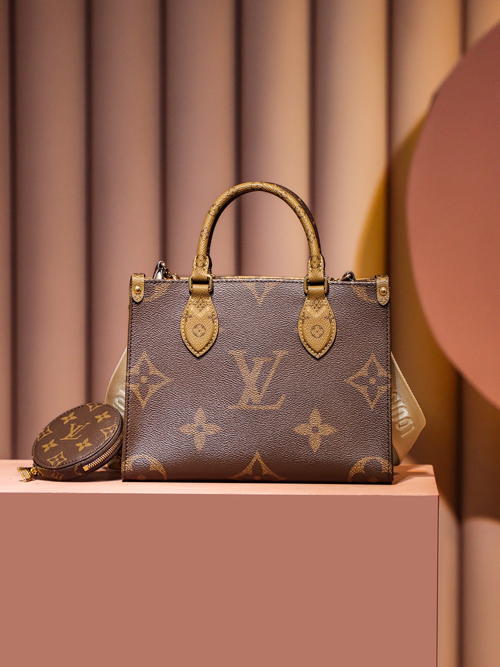 Louis Vuitton OnTheGo PM Tote Bag M46373