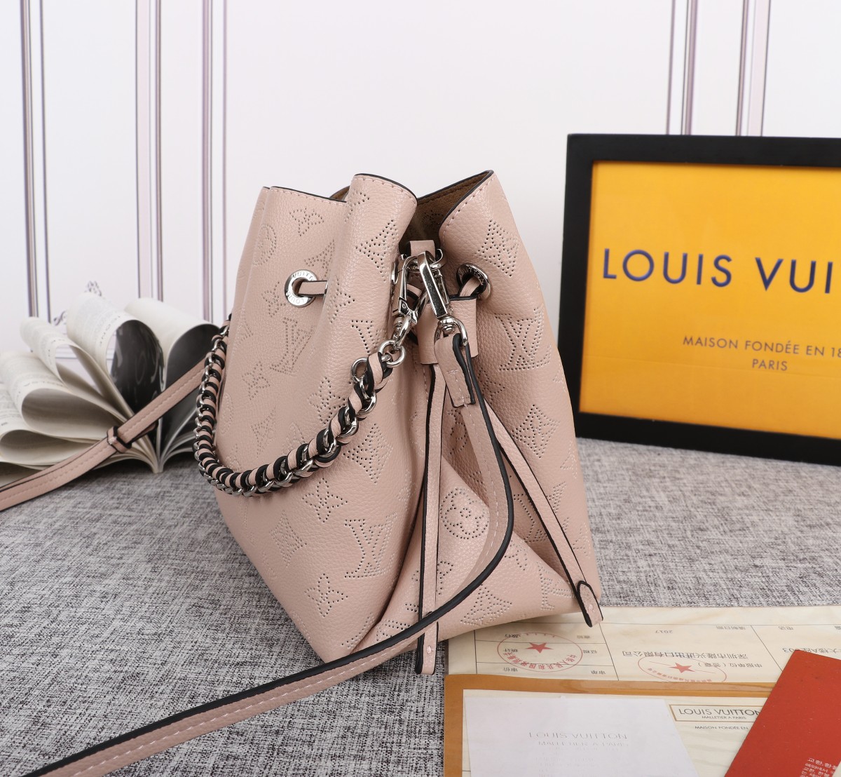 Replica Louis Vuitton Bella Bucket Bag Black/Pink/Grey