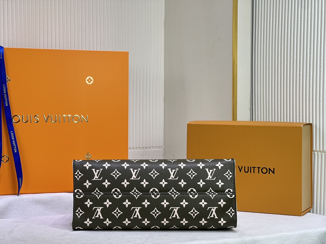 Replica Louis Vuitton Monogram A4 Leather Onthego Totes