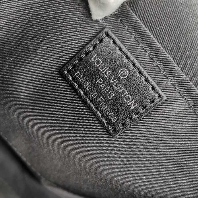 Replica Louis Vuitton Studio Messenger N50013