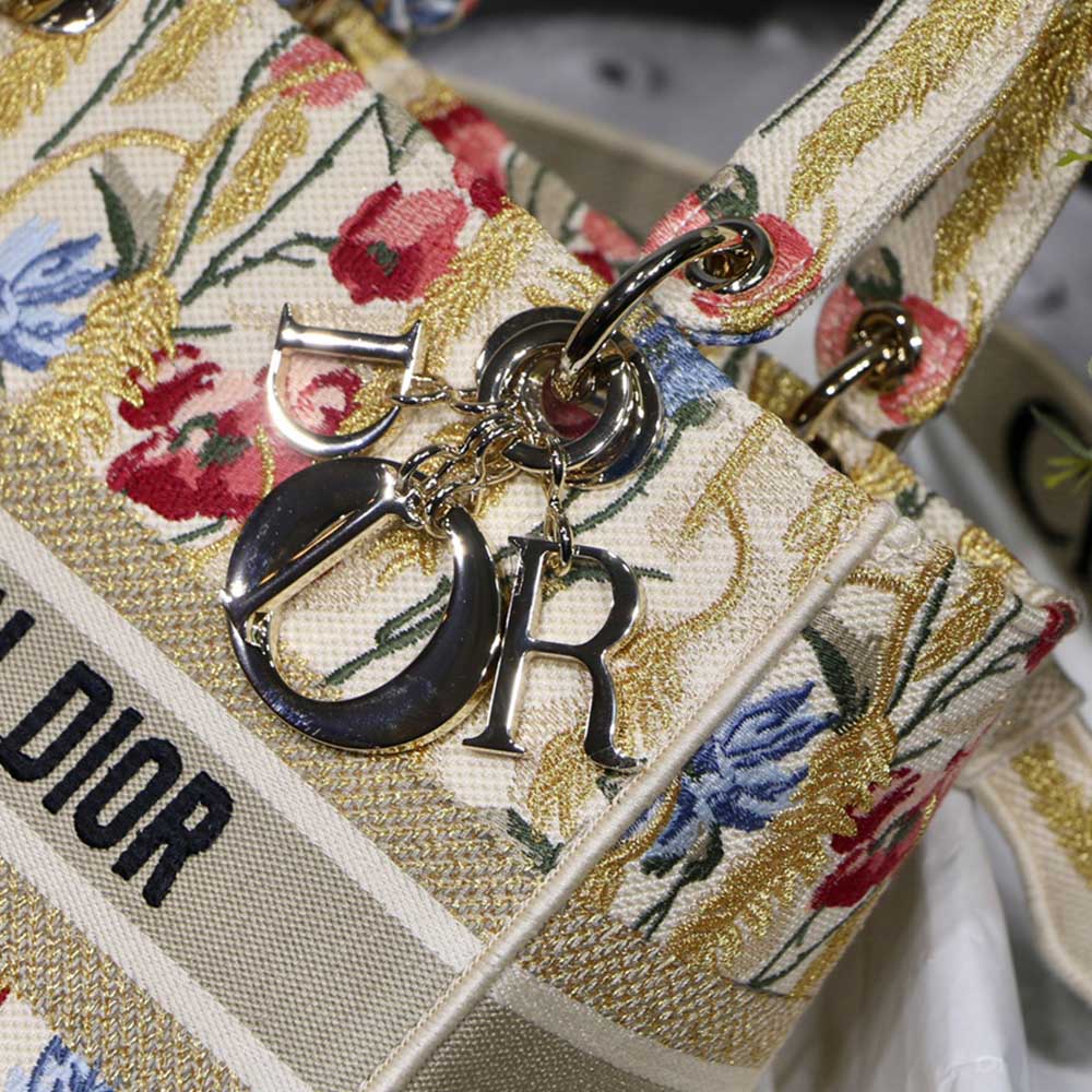 Replica Dior Aaa-Flowers Medium Lady D-Lite Bag M0565/Embroidery