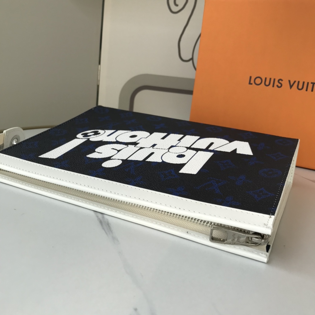 Replica Louis Vuitton Pochette Voyage Mm M30423