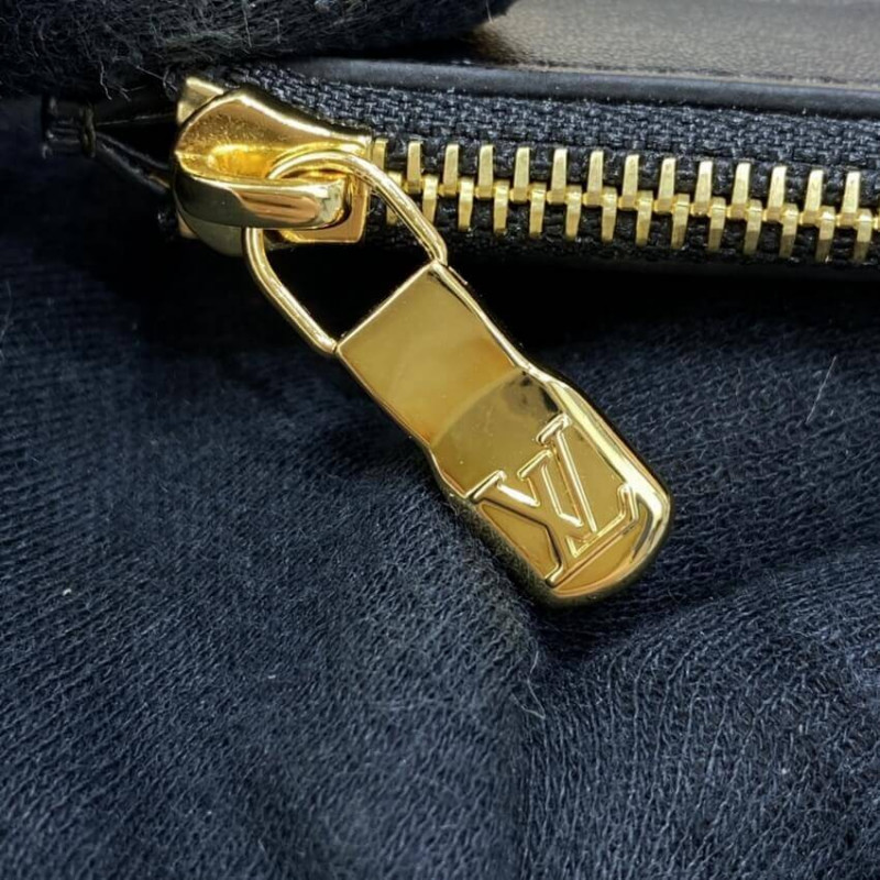 Replica Louis Vuitton Monogram Reverse Slim Purse M80390