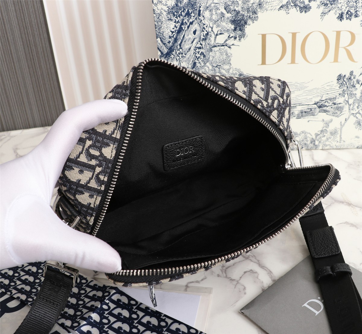 Replica Dior Safari Messenger Bag Black/Beige