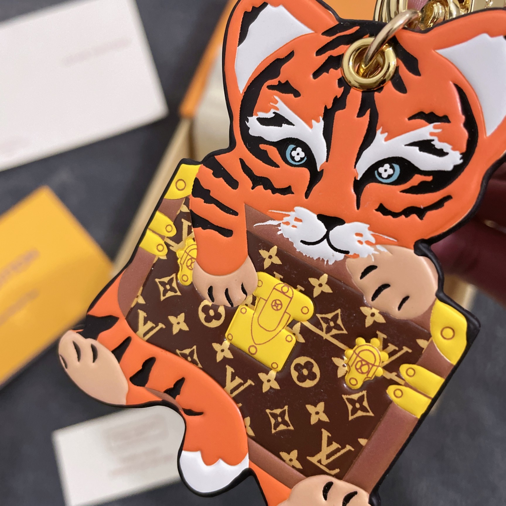 Replica Louis Vuitton Tiger Bag Charm And Key Holder L01
