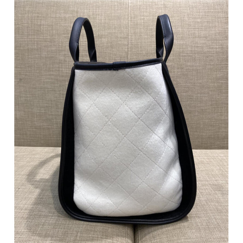Replica Chanel Wool Felt Deauville Shopping Bag A60598 Black/White
