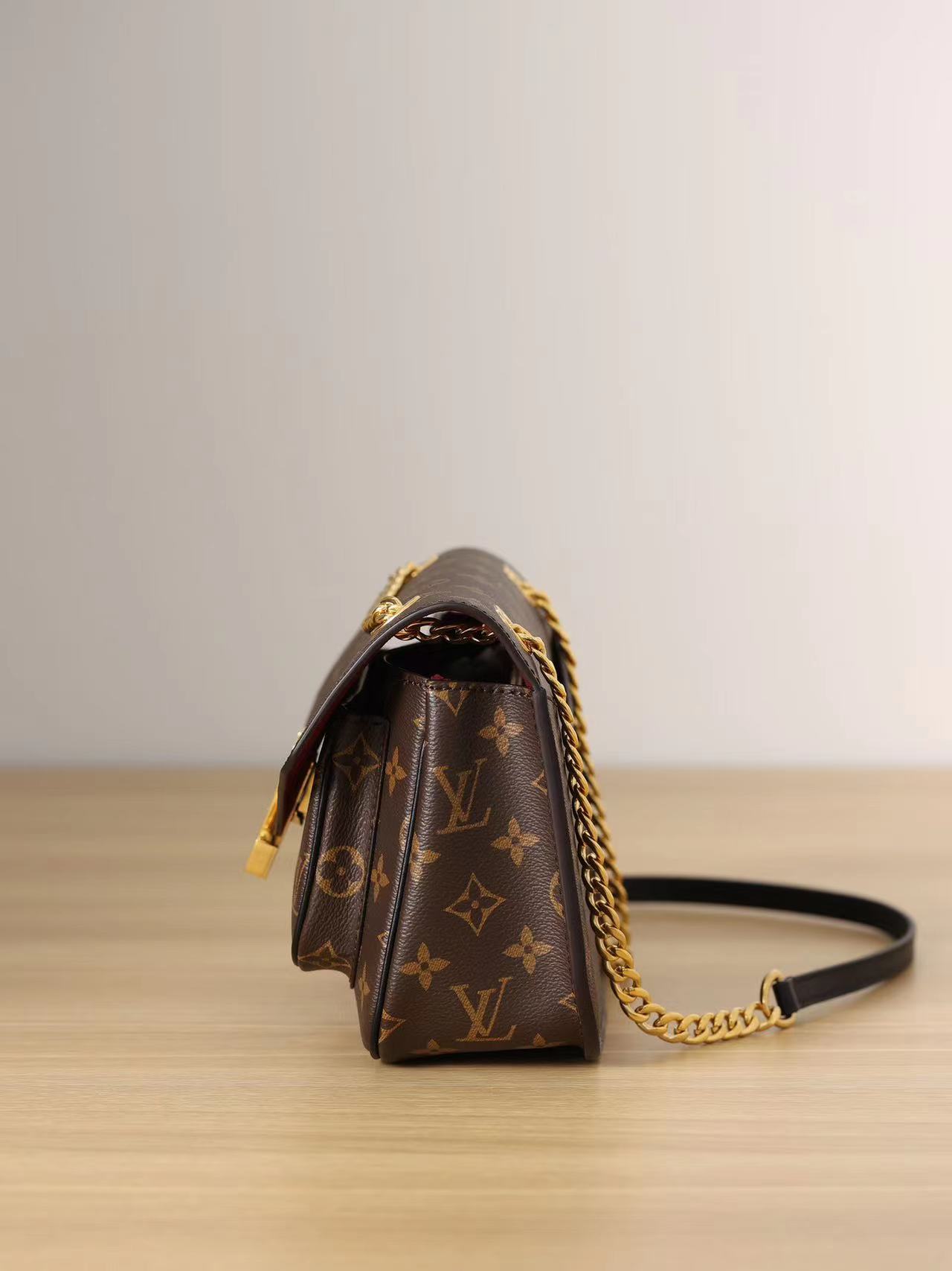 Replica Louis Vuitton Passy Bag M45592