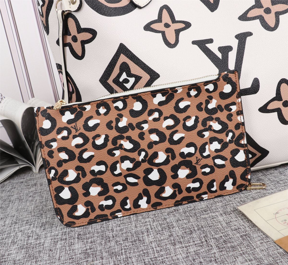 Replica Louis Vuitton Aaa-Neverfull Mm Tote Bag Black/White M45818