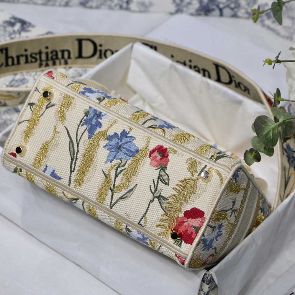 Replica Dior Aaa-Flowers Medium Lady D-Lite Bag M0565/Embroidery