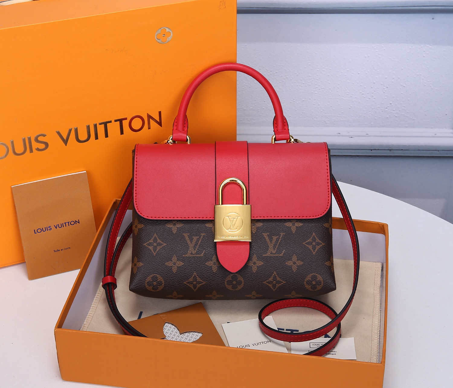 Replica Louis Vuitton Locky Bb 44141/44322