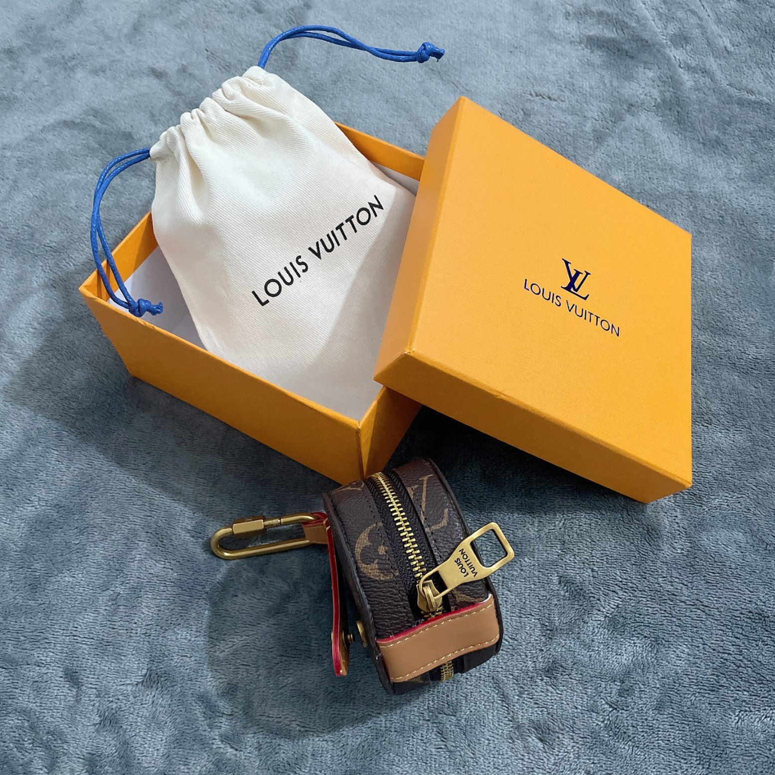 Replica Louis Vuitton Monogram Bag Charm Chain Coin Wallet L07