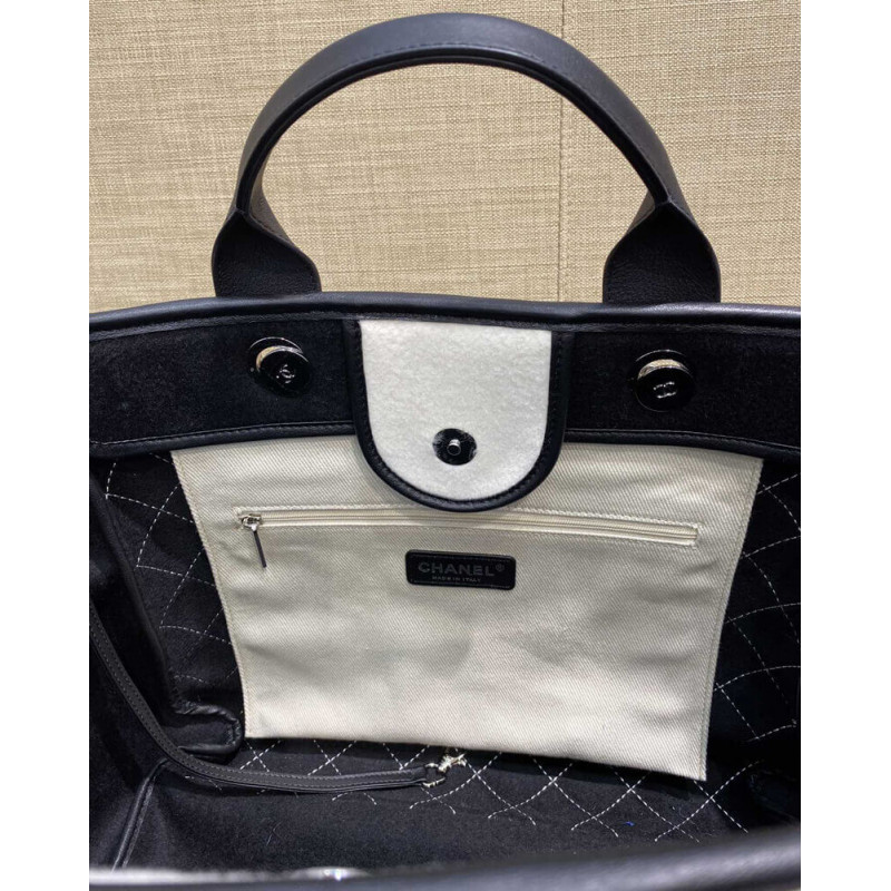 Replica Chanel Wool Felt Deauville Shopping Bag A60598 White/Black