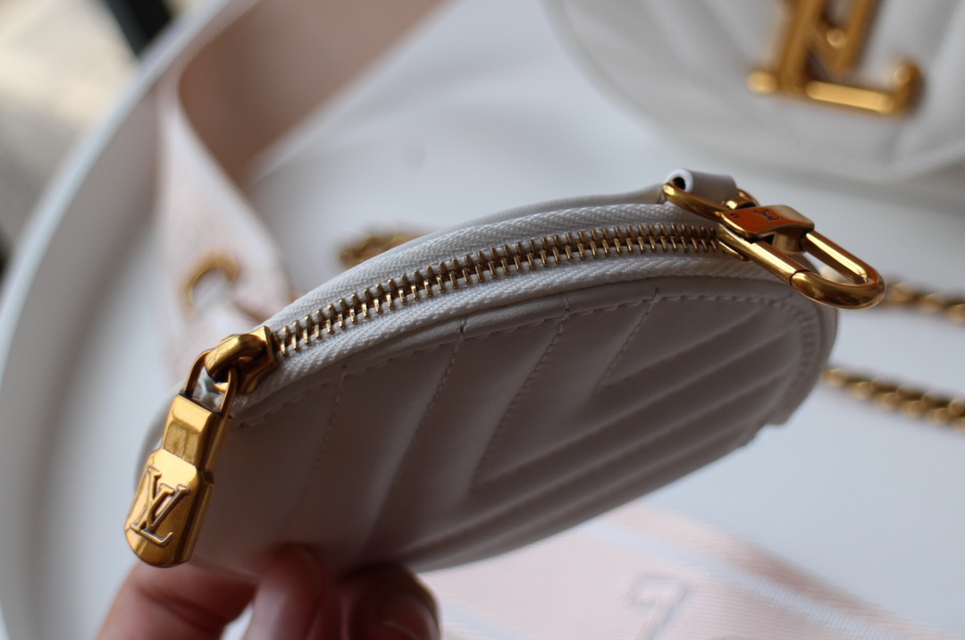 Replica Louis Vuitton New Wave Multi-Pochette M56471