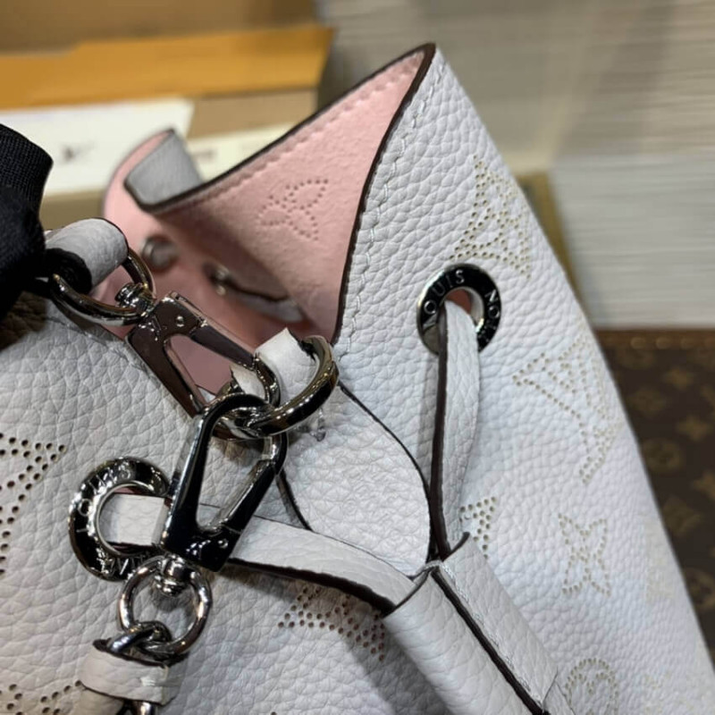 Replica Louis Vuitton Mahina Leather Bella M58480