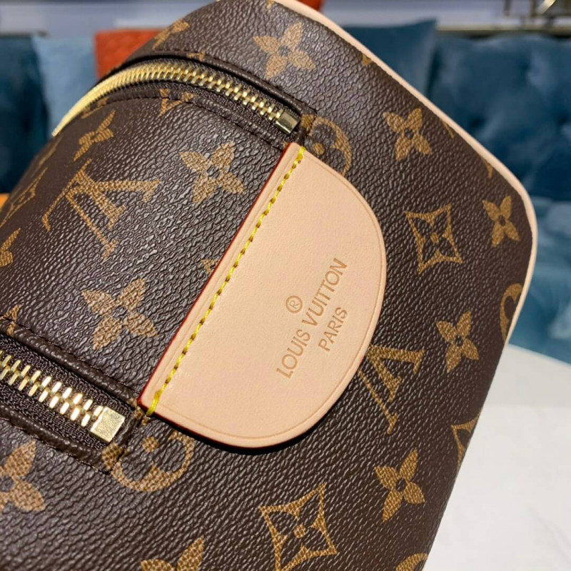 Replica Louis Vuitton Monogram Canvas King Size Toiletry Bag M47528