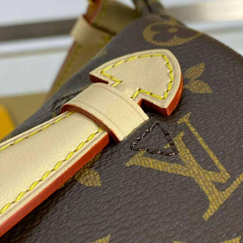 Replica Louis Vuitton Monogram Canvas Bumbag M43644