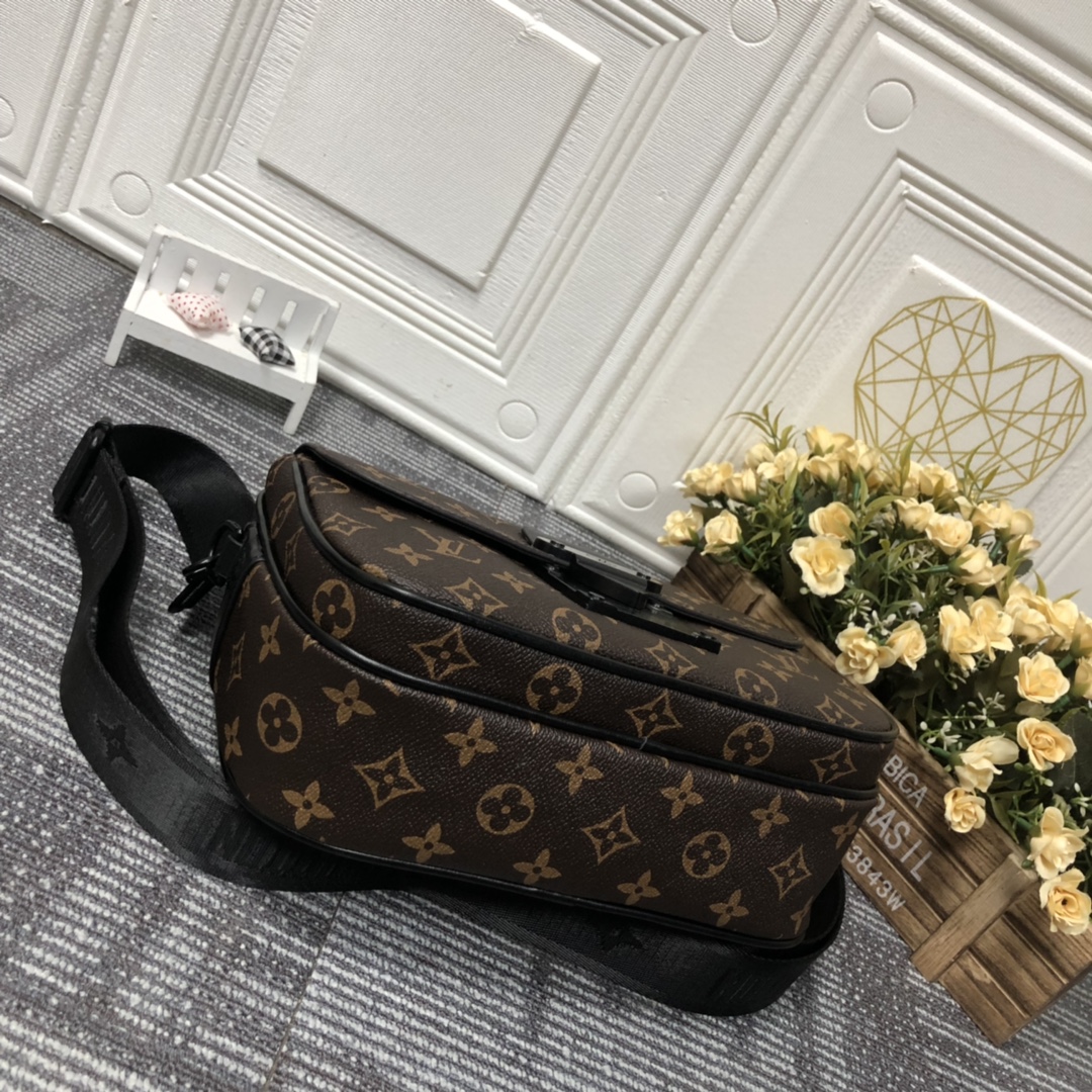 Replica Louis Vuitton S Lock Messenger M45863