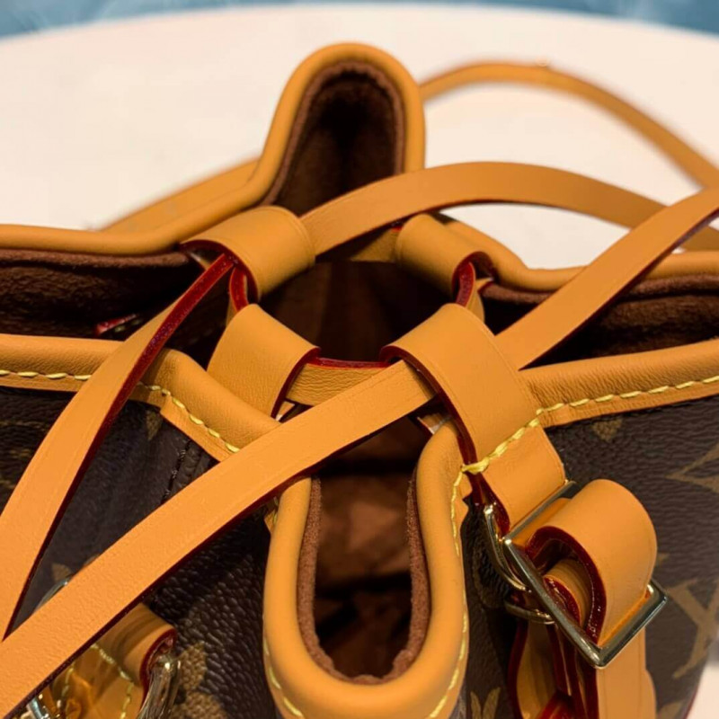 Replica Louis Vuitton Monogram Canvas Mini Bucket Bag M57099